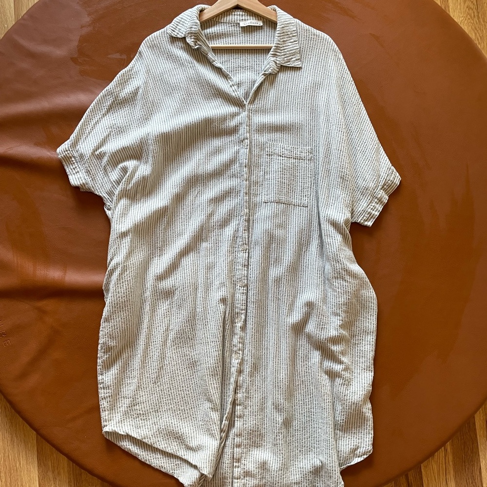 Casual Button Down Shirt - Light Gray
